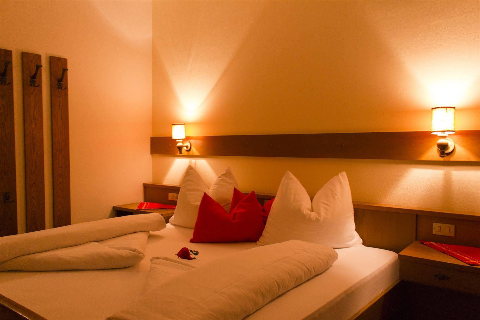 Hotel Tirolerhof San Giorgio  Bagian luar foto