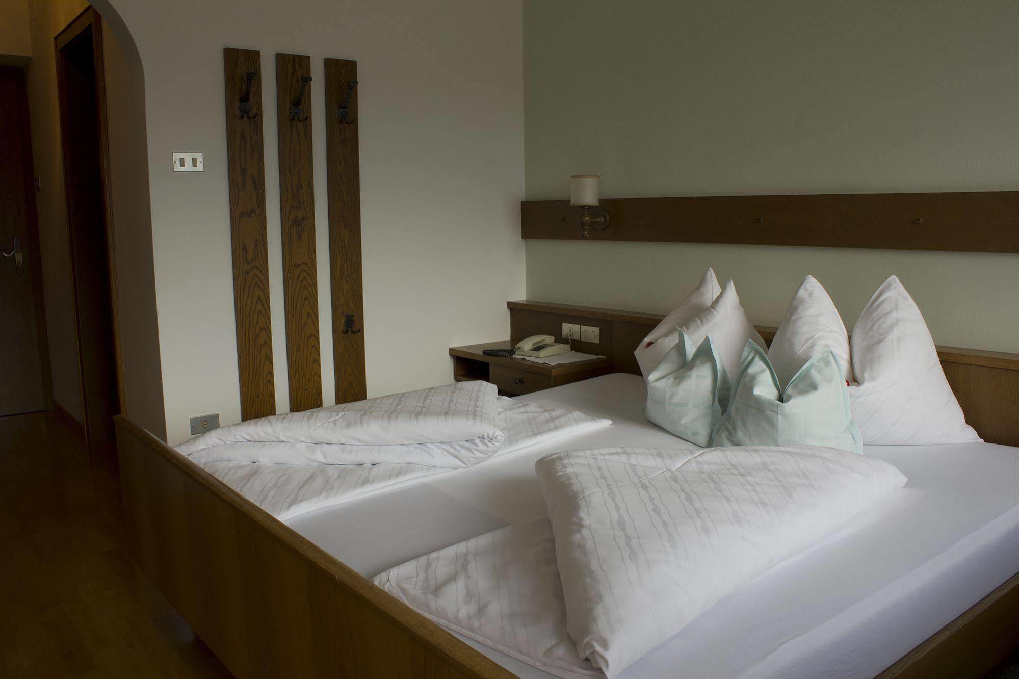 Hotel Tirolerhof San Giorgio  Bagian luar foto